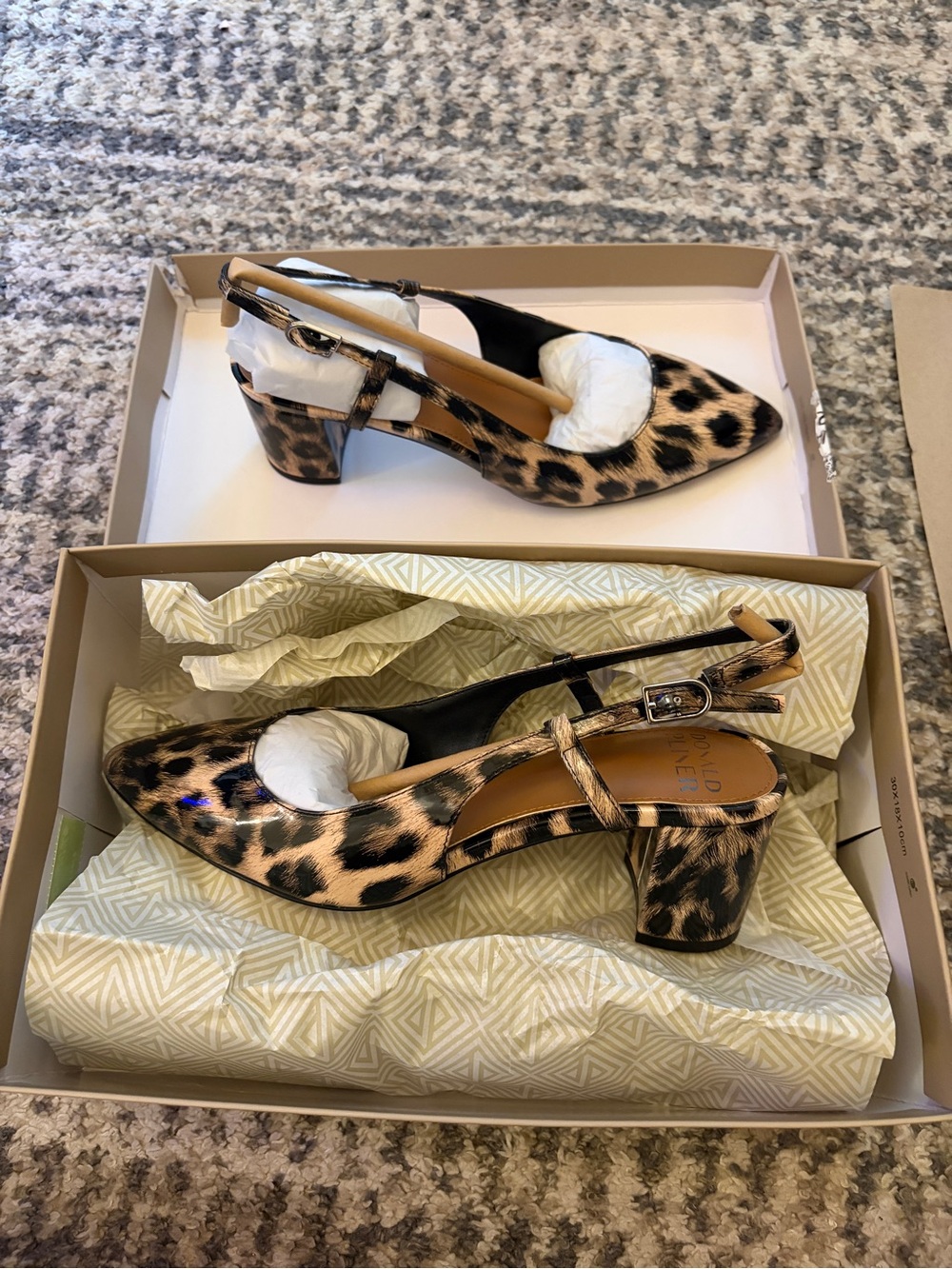 Donald Pliner Women's Shanie 2" Slingback
Pump Heel - 6.5M